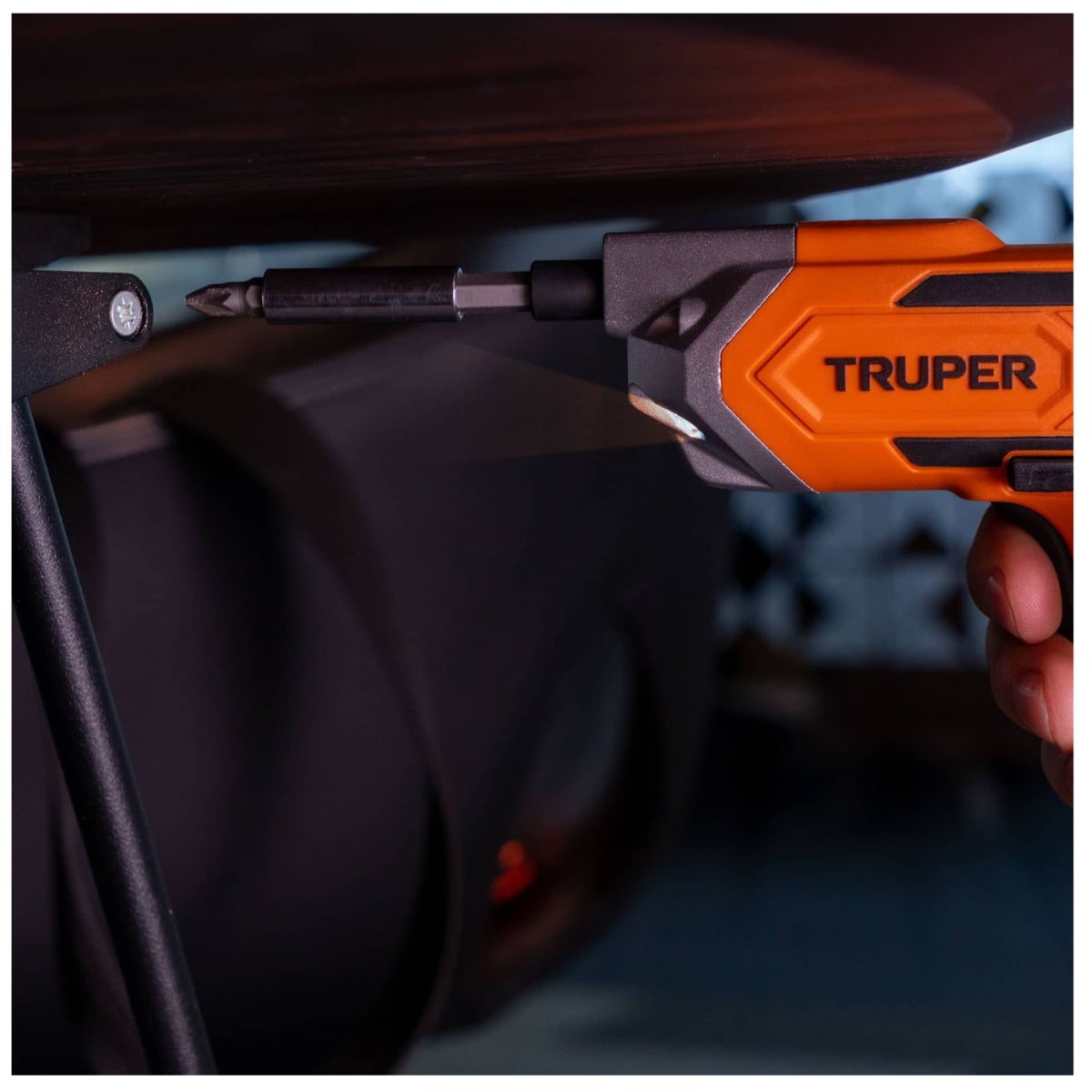 Destornillador inalámbrico 3.6v Truper6