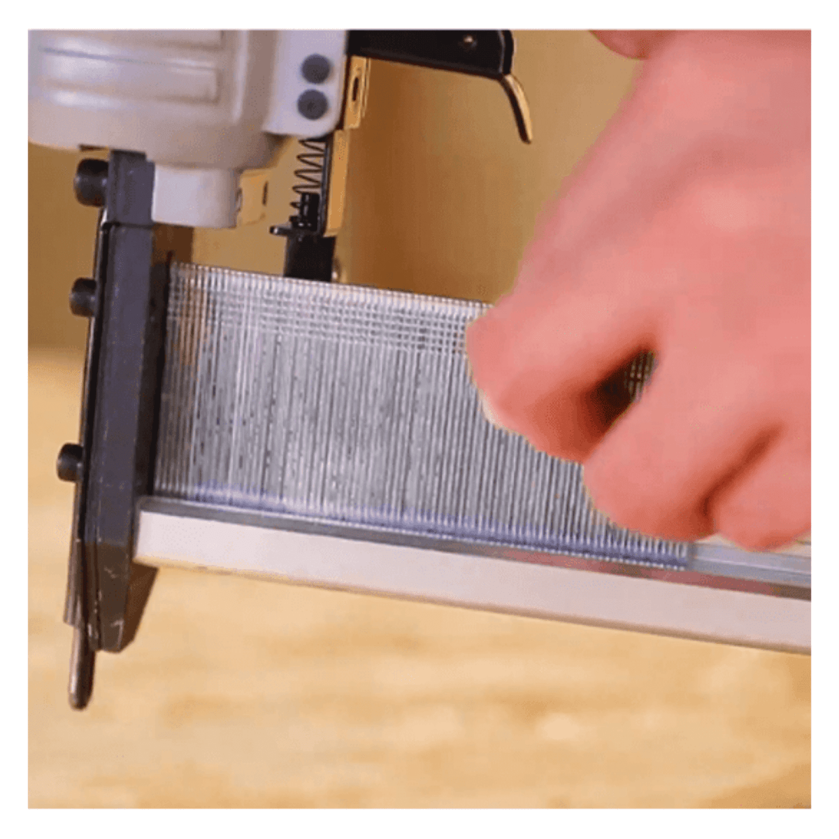 Clavos para clavadora neumática 20mm 5000 piezas Total4