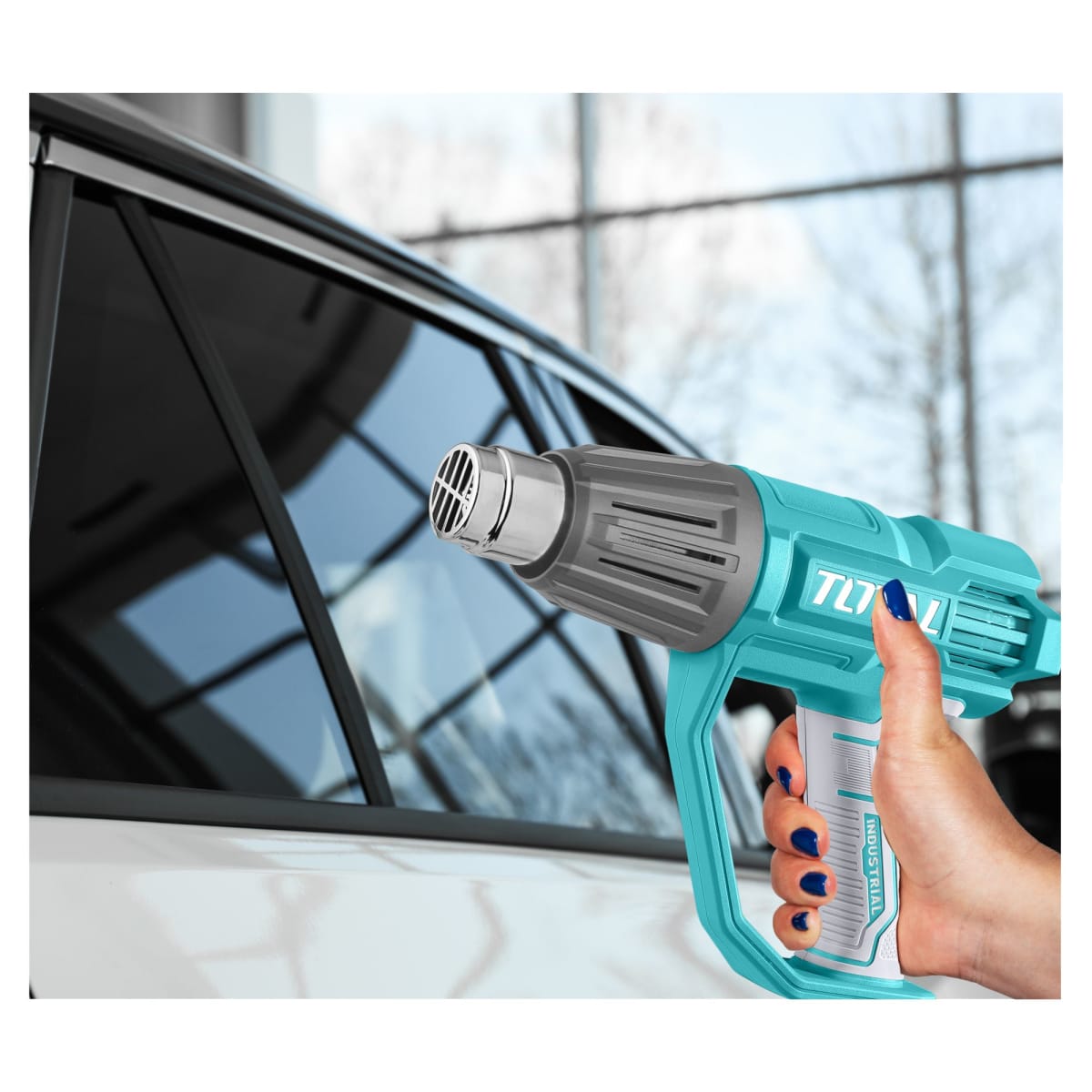 Pistola de calor graduable 2000w con accesorios Total8