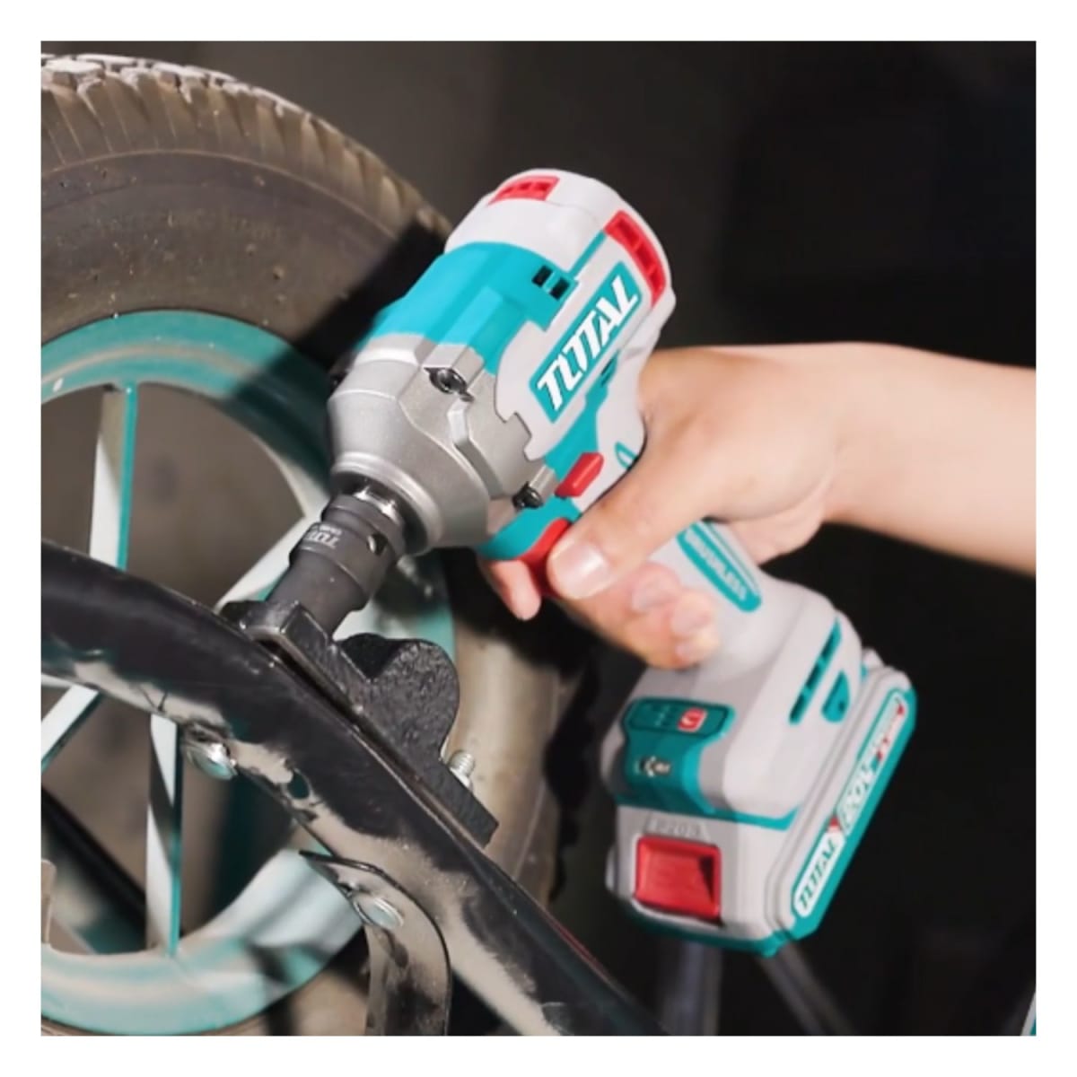 Taladro 52nm + llave de impacto 400nm Total5