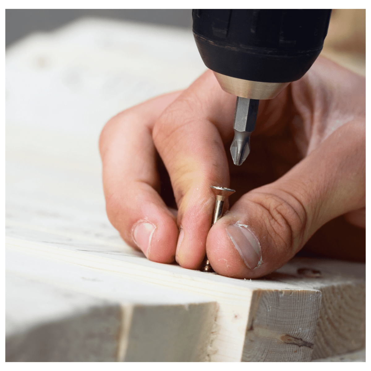 Taladro atornillador 52nm + 2 baterías 2ah y cargador Total6