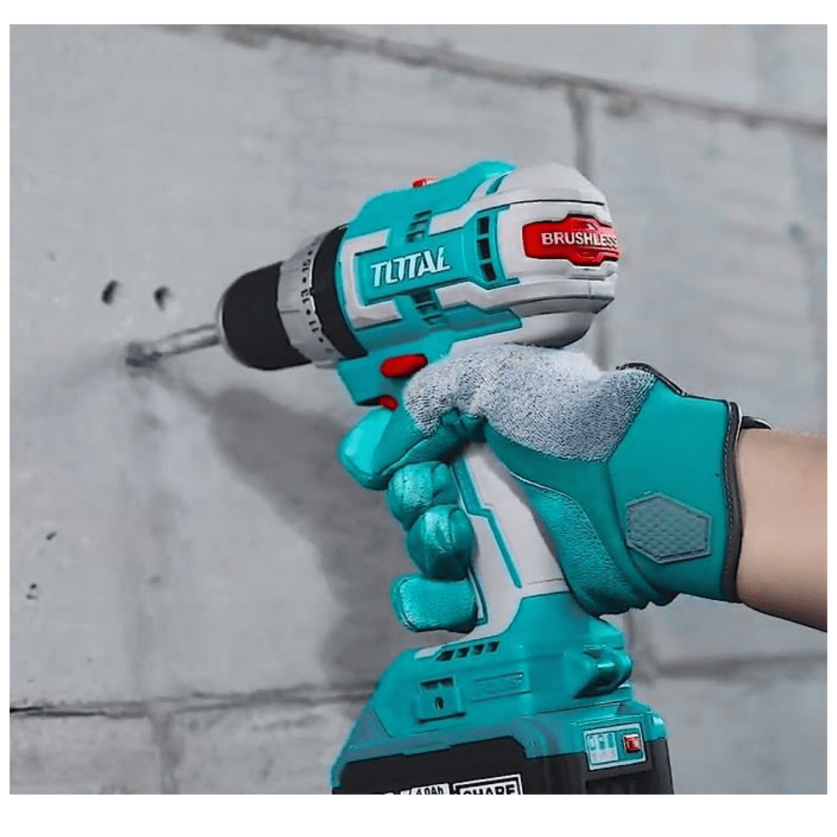 Taladro atornillador 60nm + pistola para pintar 20v Total3