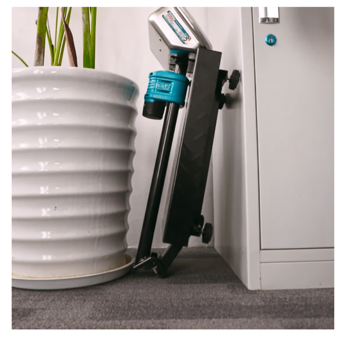 Balanza industrial digital soporta 100 Kg con plataforma Total7