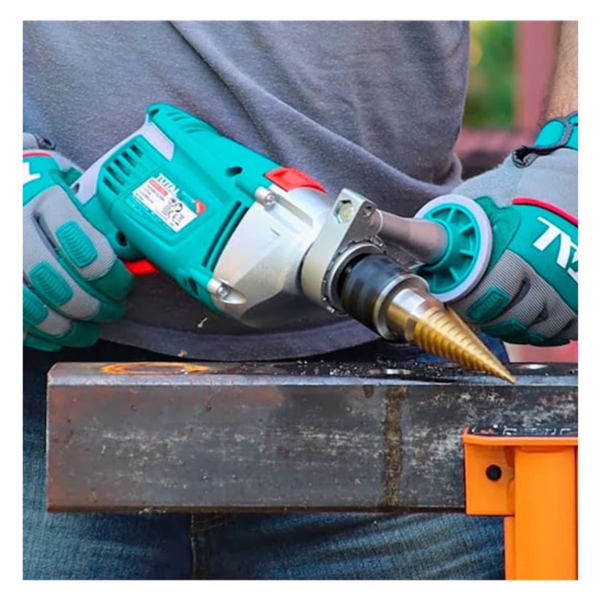 Taladro percutor 1010w industrial Total4