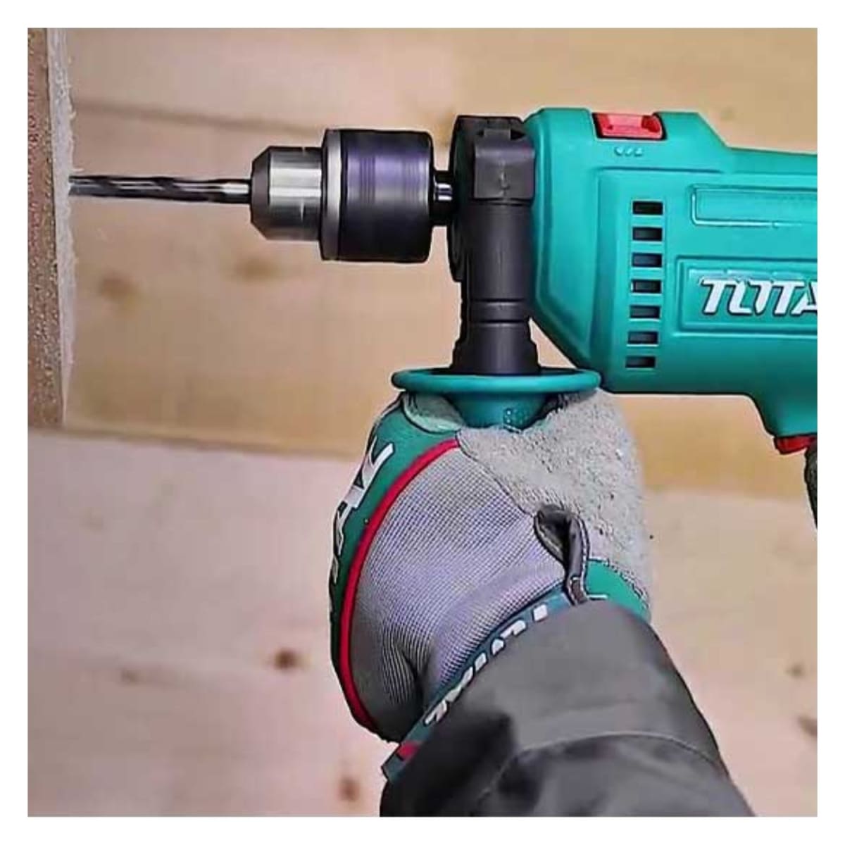 Taladro Percutor 680w Industrial + Set Herramientas Total7