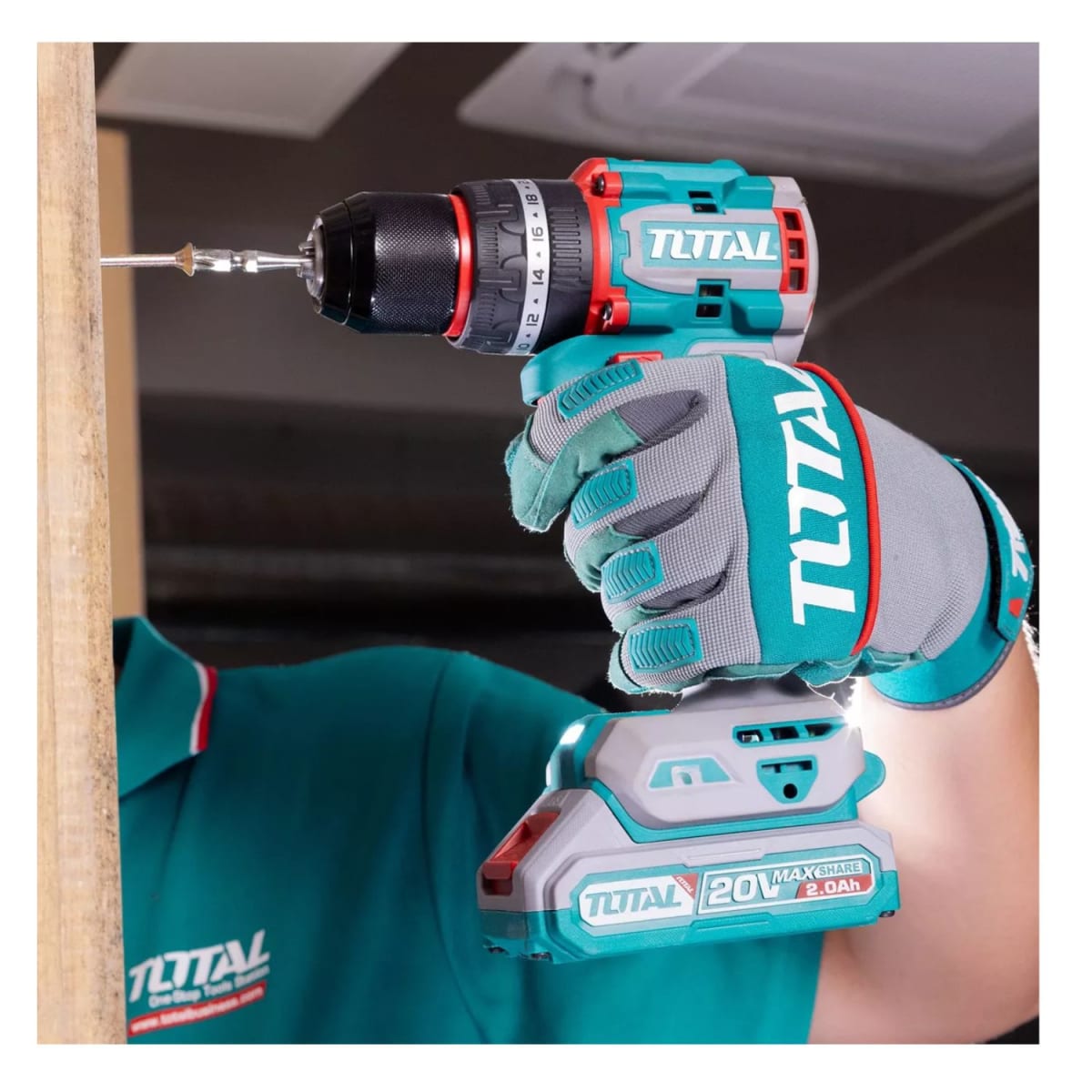 Taladro percutor 55nm + 2 baterías y cargador Total5