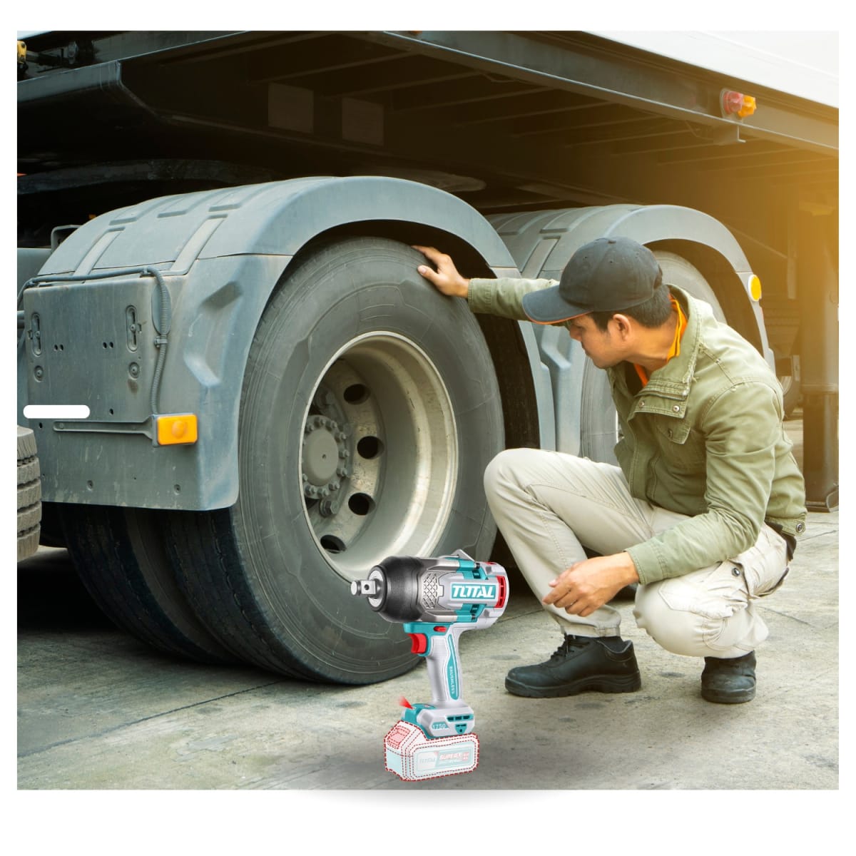 Llave de impacto 1750nm 3/4'' + 2 baterías 8ah y cargador Industrial Total6