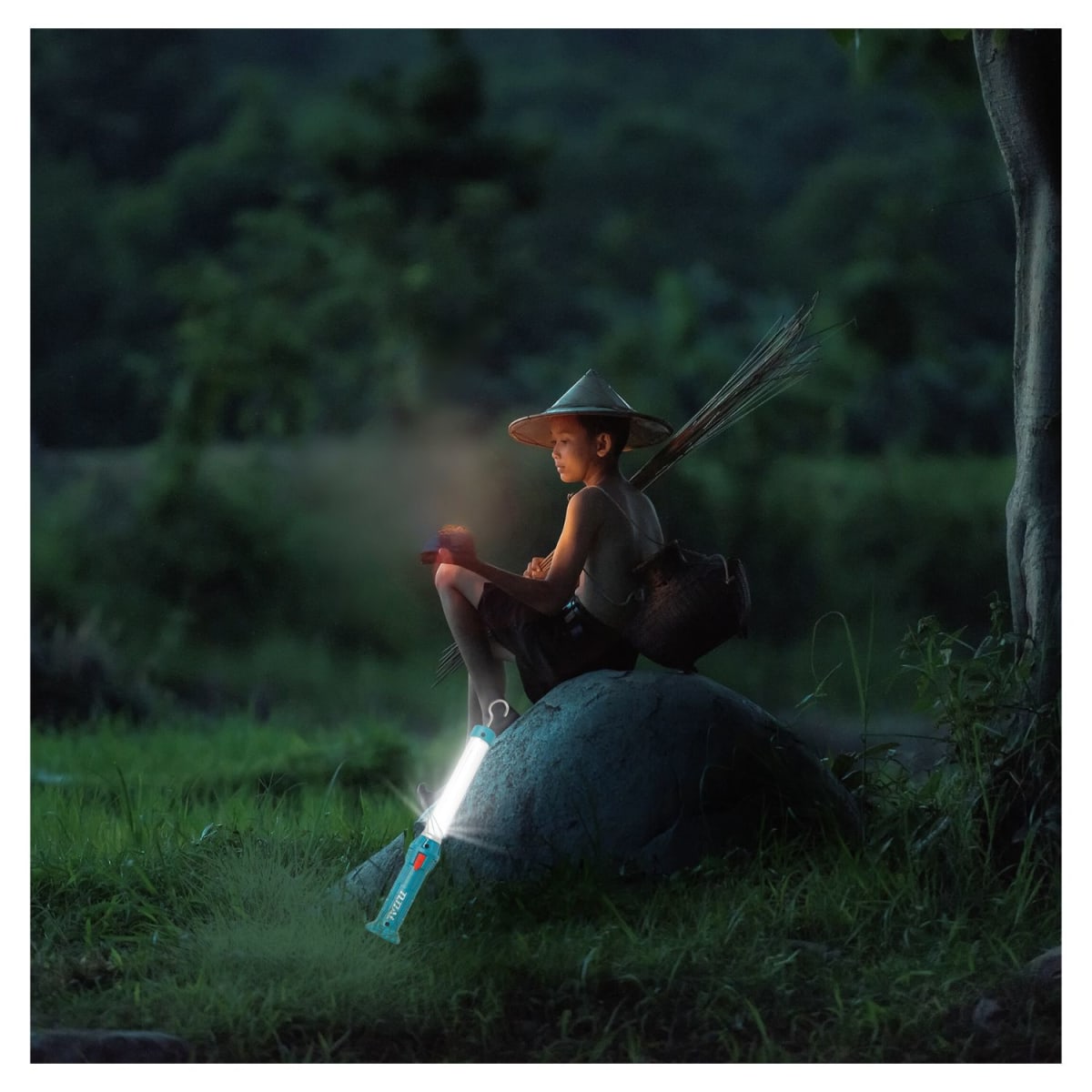 Mega Combo Llave de Impacto 400N.m 20v+ dados impacto + lámpara Total5