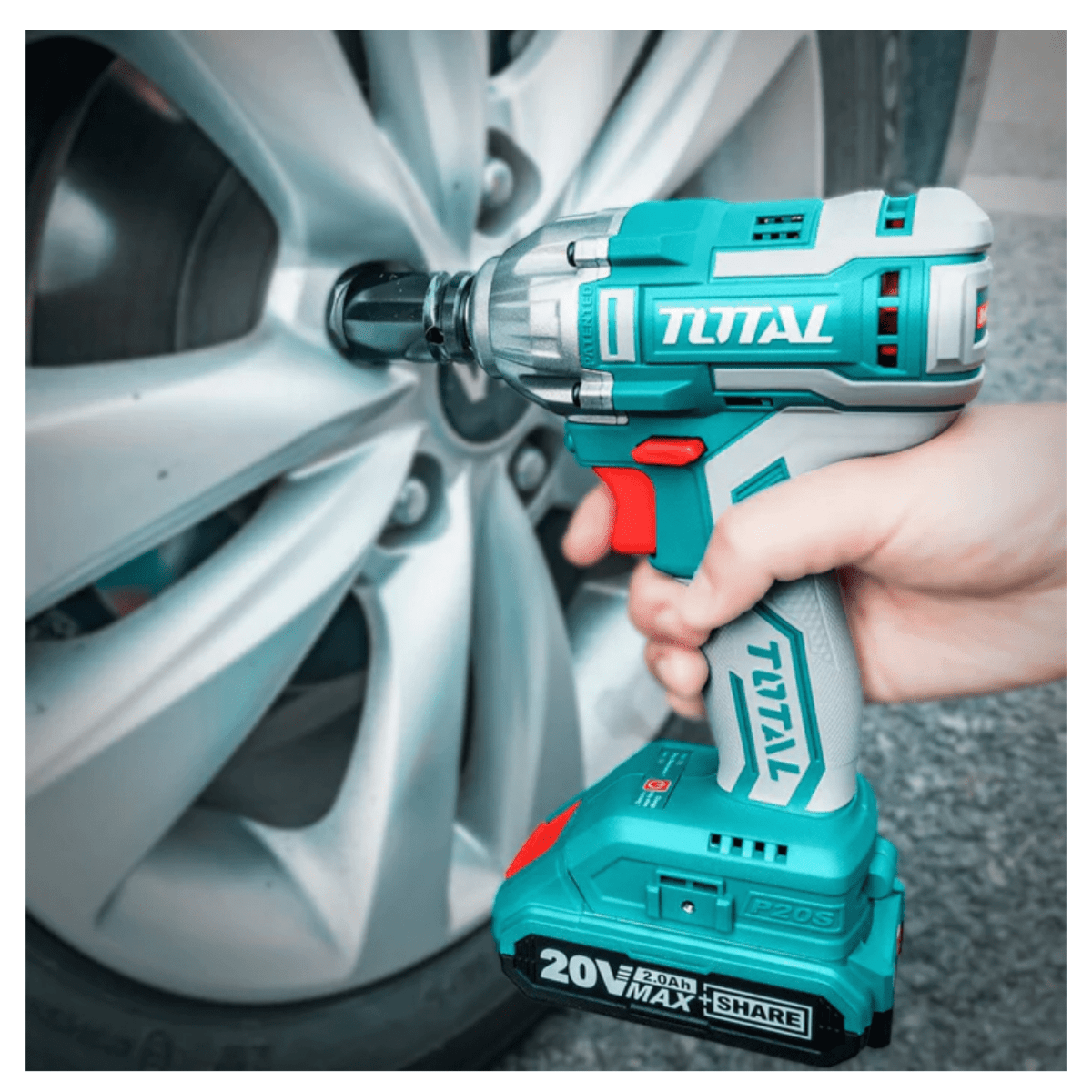 Combo Llave de impacto 20v + lampara magnética + dados y puntillas Total5