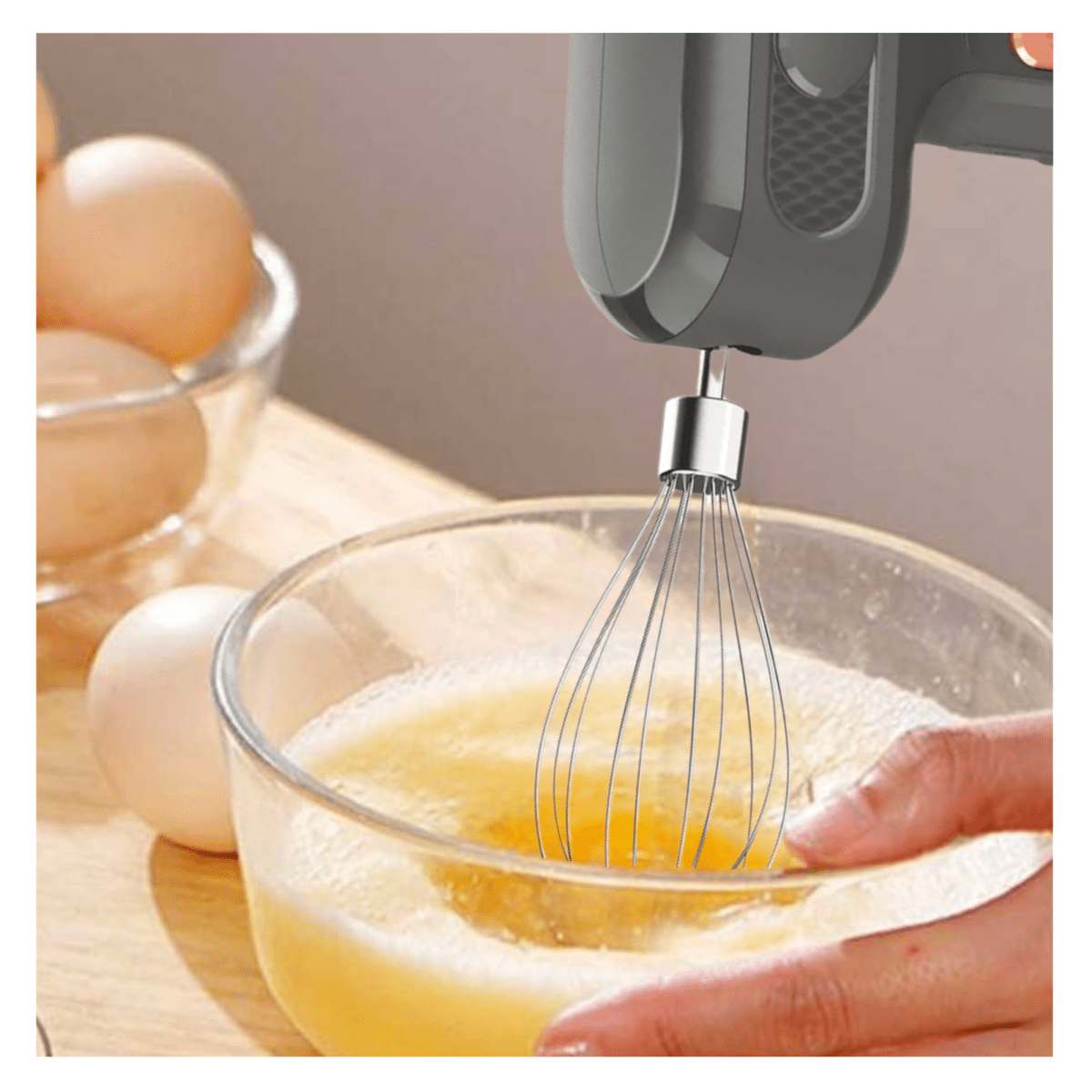 Taladro 12v + linterna + lampara + batidora Total8