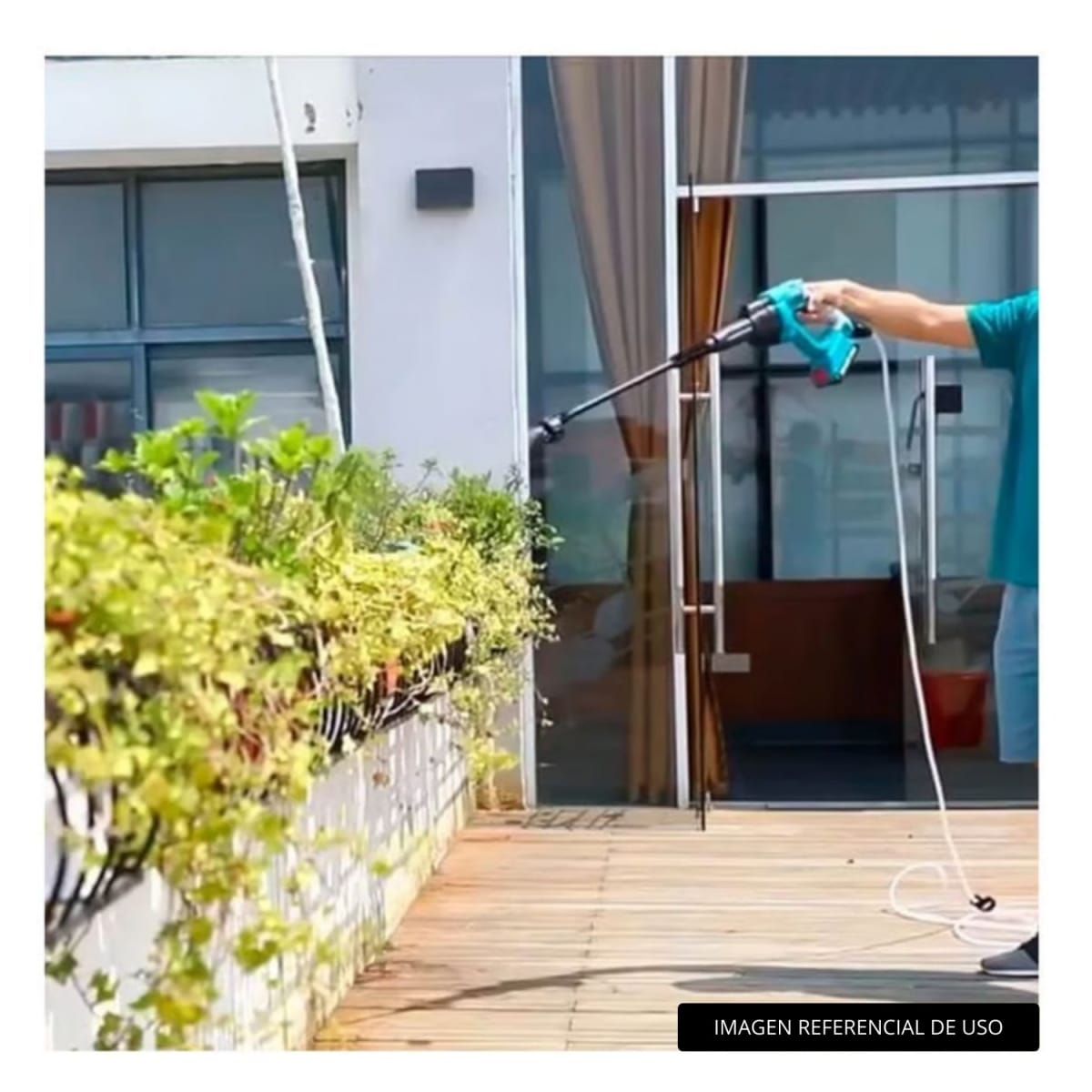 Hidrolavadora inalámbrica incluye batería y cargador Total4