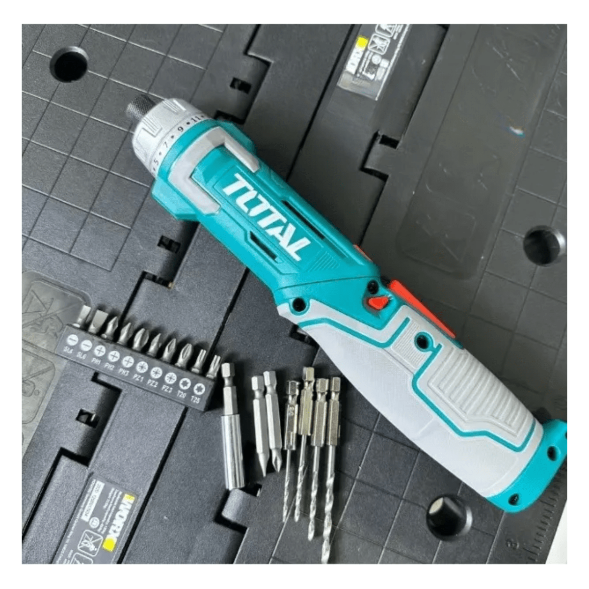 Destornillador 8v + maletin y accesorios Total8