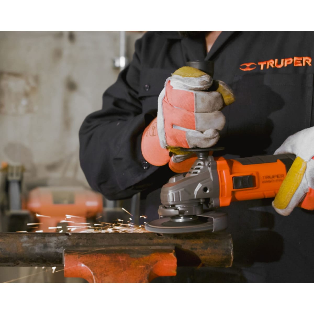 Taladro 600W Truper + Amoladora 4 1/2