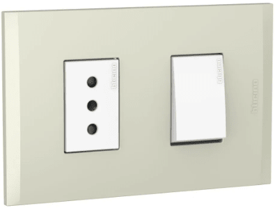 Interruptor Simple 10A + Enchufe 10A1