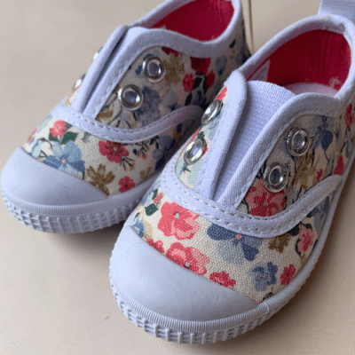 Zapatillas Maria Pompon 22 23030317 - NUEVO2