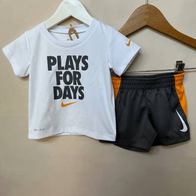 Conjunto Nike 12m 23120110