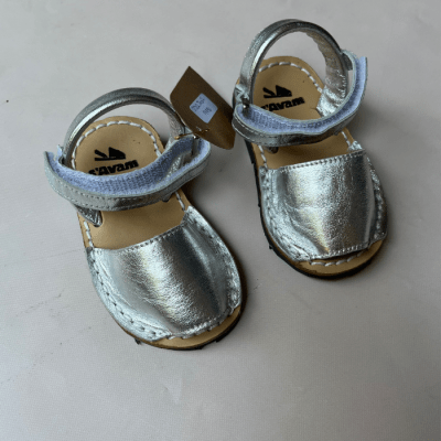 Chalas Savam 18 23125002