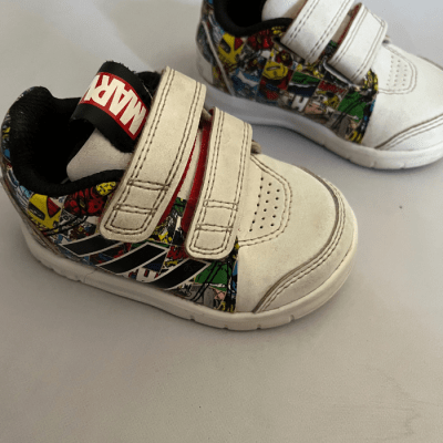 Zapatillas Adidas 19 240106481