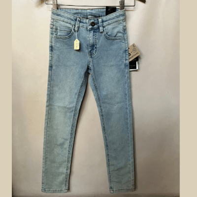 Jean Nukutavake 8 años 2502158 - NUEVO1