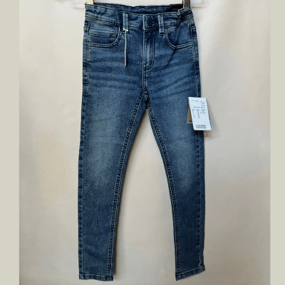 Jean Nukutavake 8 años 2502160 - NUEVO1