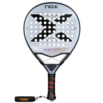 Pala de padel Nox AT10 Pro Cup Comfort 2025 Agustin Tapia1