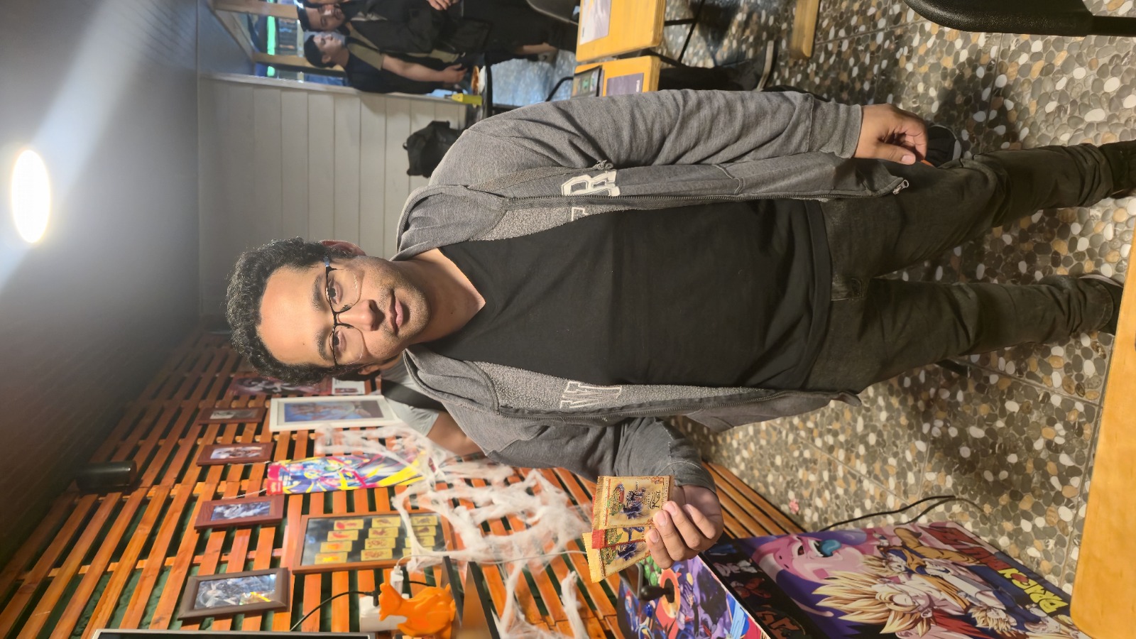 Momento aniversario Gorila A16