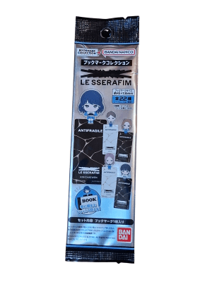 MARCAPAGINAS SORPRESA LE SSERAFIM BANDAI