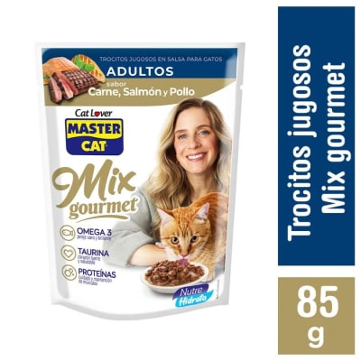 MASTER CAT POUCH MIX CARNE SALMON POLLO 85 GR1