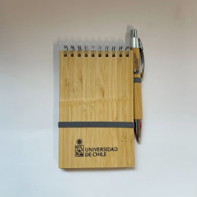 LIBRETA DE BAMBOO UCHILE