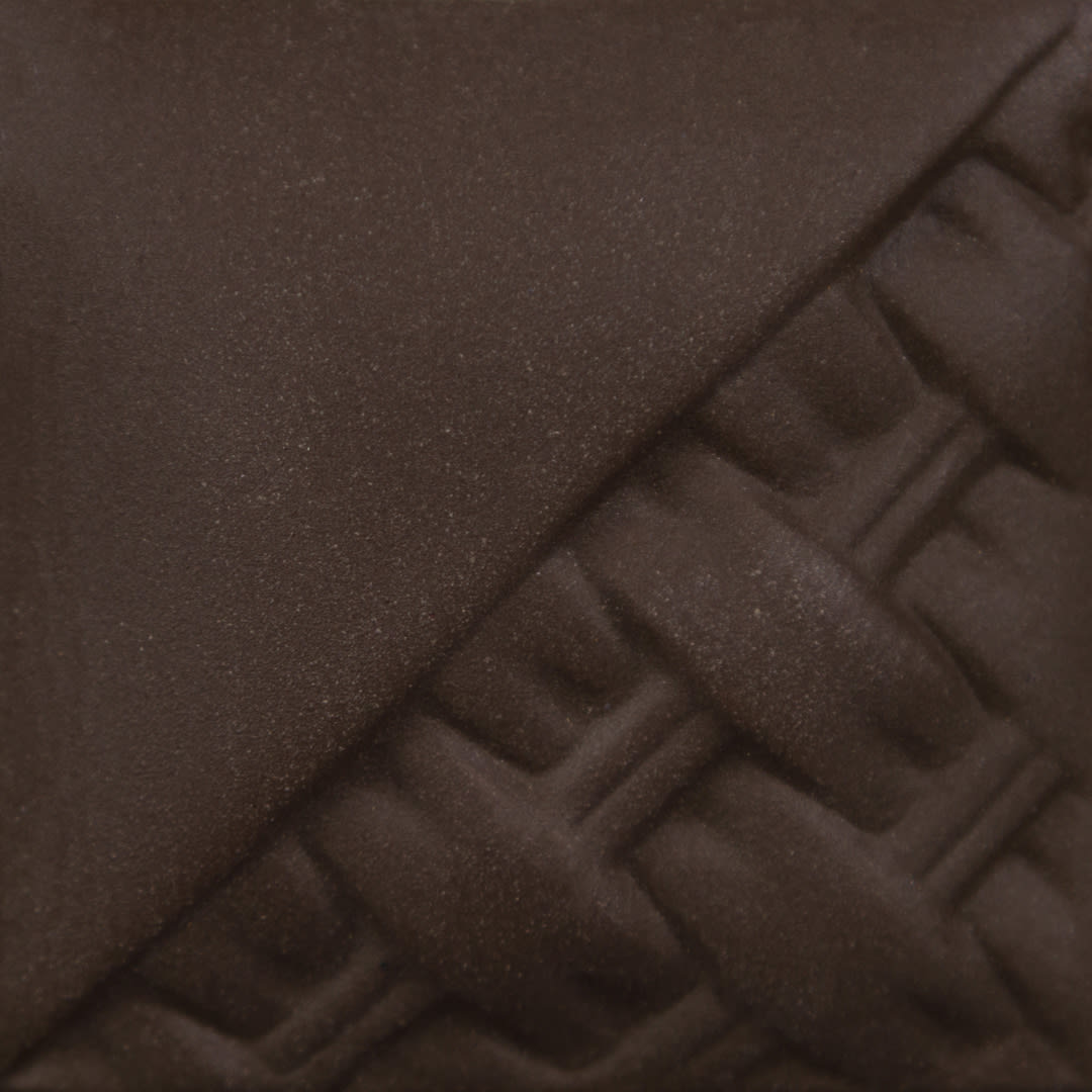 EG-004 Dark Brown Engobe2