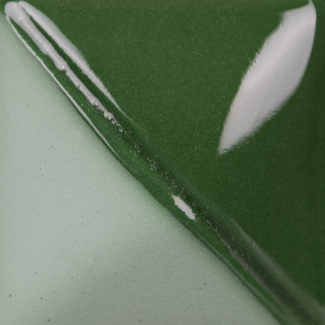 UG-210 FOREST GREEN1