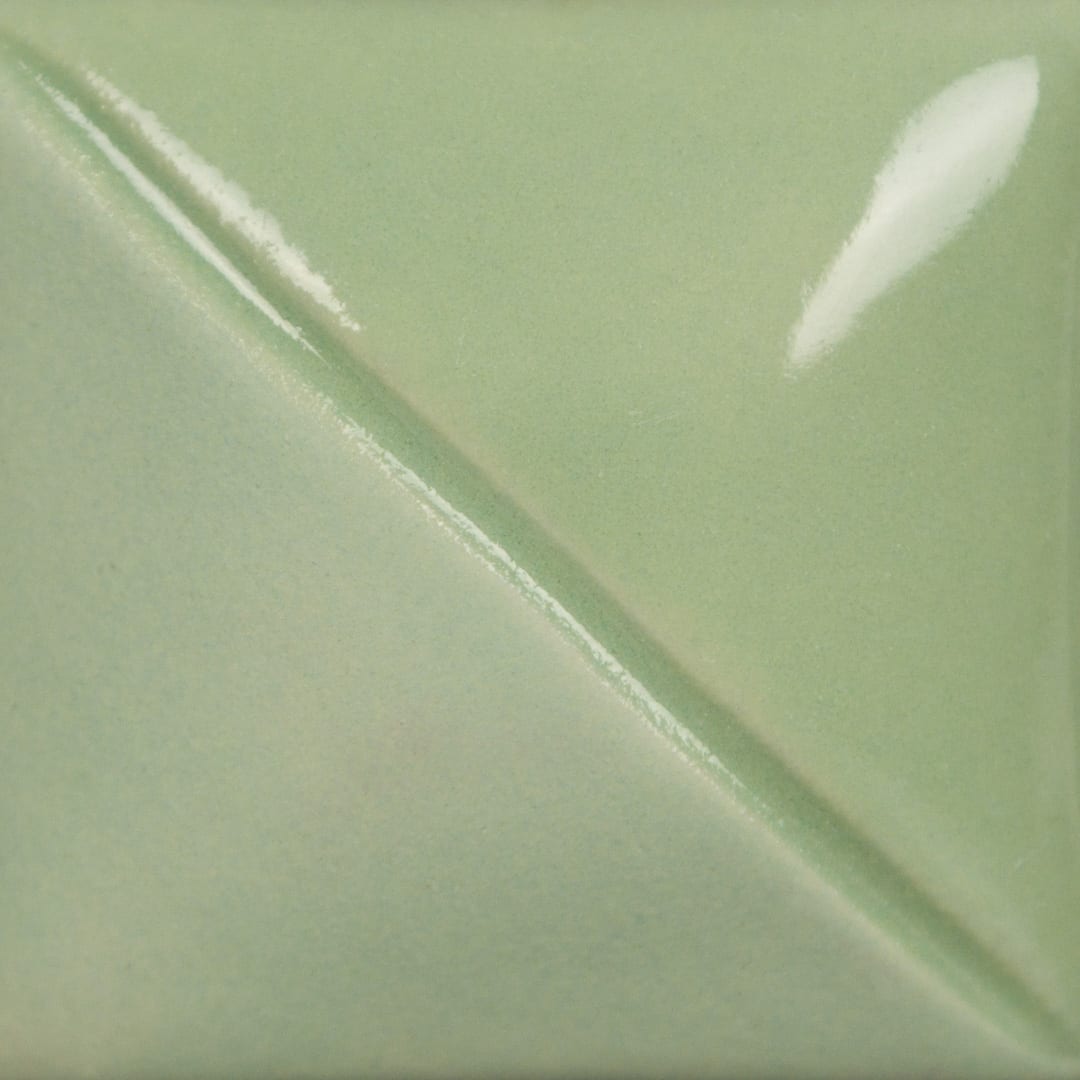 UG-233 EUCALYPTUS1