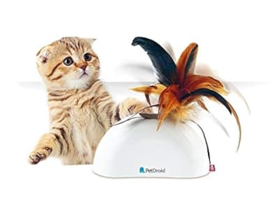 GIGWI PET DROID FEATHER HIDER REACT MOVE SOUND CHIP1