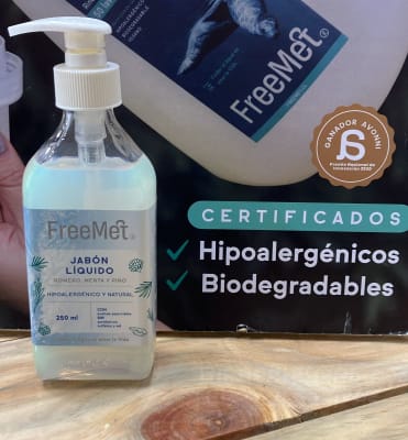 JABÓN LÍQUIDO 250mL Romero, Menta y Pino