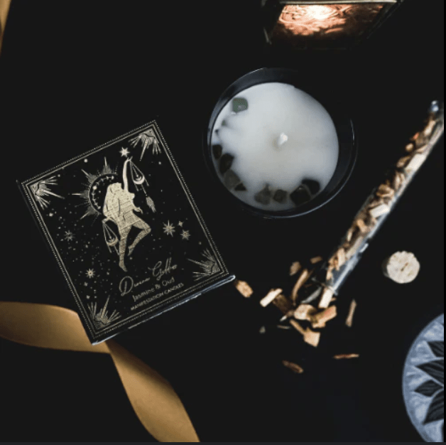 Vela Aromática Divina Diosa con Piedras 120g - Song of India1