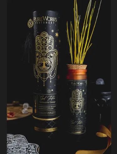 Difusor de VarillaPure Works Perfumery - Buena Fortuna, Pachulí y Naranja1