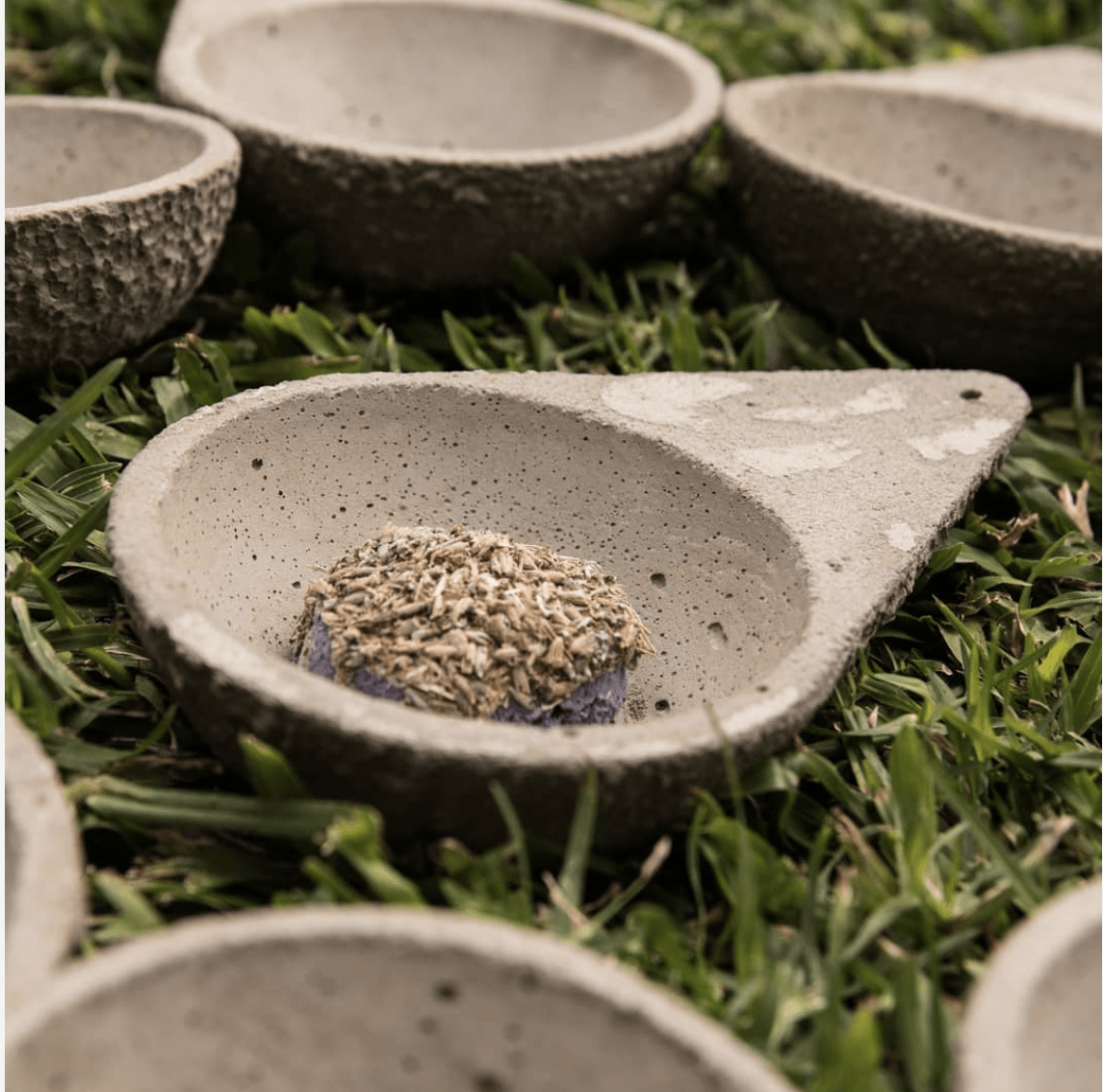 Sahumador de Cemento Trigangular Chico1