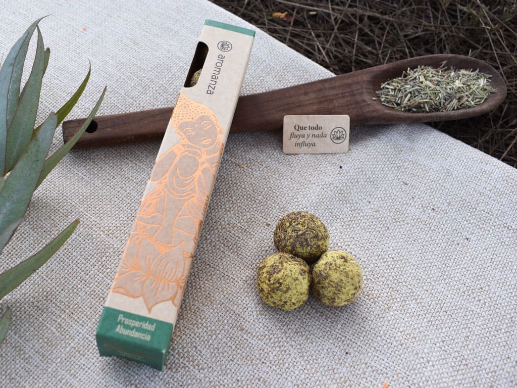 Sahumerio Esfera Organica Vainilla Romero - Aromanza1