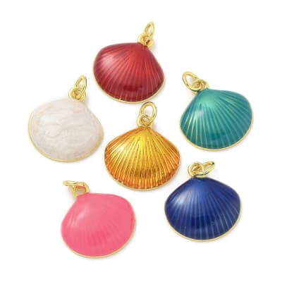 Dije colgante esmaltado concha mar 16.5 mm baño oro / unidad