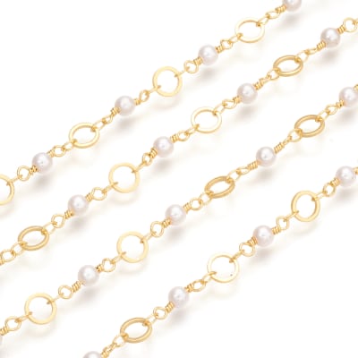 Cadena con círculos y perlas sintéticas en baño de oro / metro