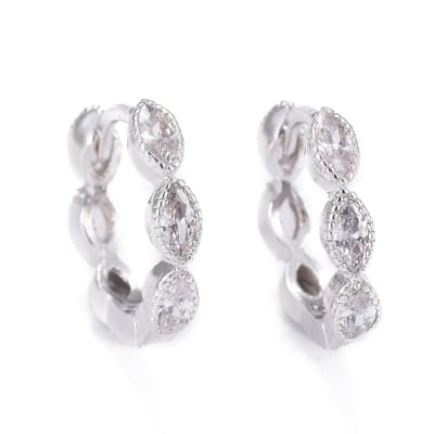 Aros argollas aretes huggies zircón ojo de caballo baño de platino / par