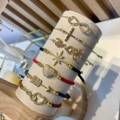 Pulsera ajustable con dije conector de baño de oro VTE / unidad