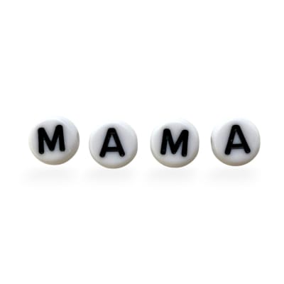 Letras plásticas redonda palabra mamá  / paq