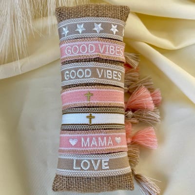 Pulsera ajustable de tela género con palabra bordada / unidad