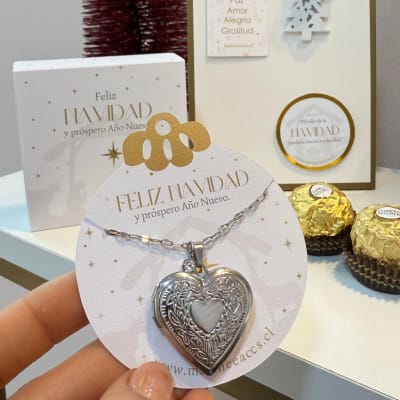 Collar con relicario corazón dos fotos personalizado plateado / unidad