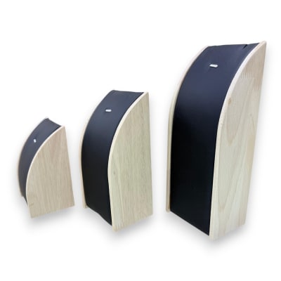 Set 3 exhibidores forma de arco madera eco cuero negro / set