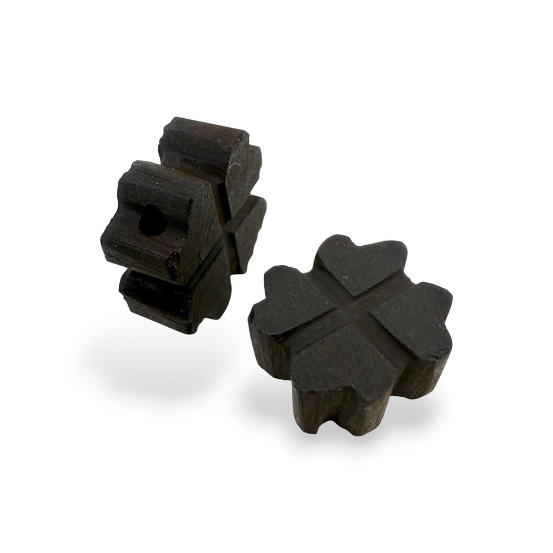 Dije pasador azabache trébol 10 a 12 mm / unidad1