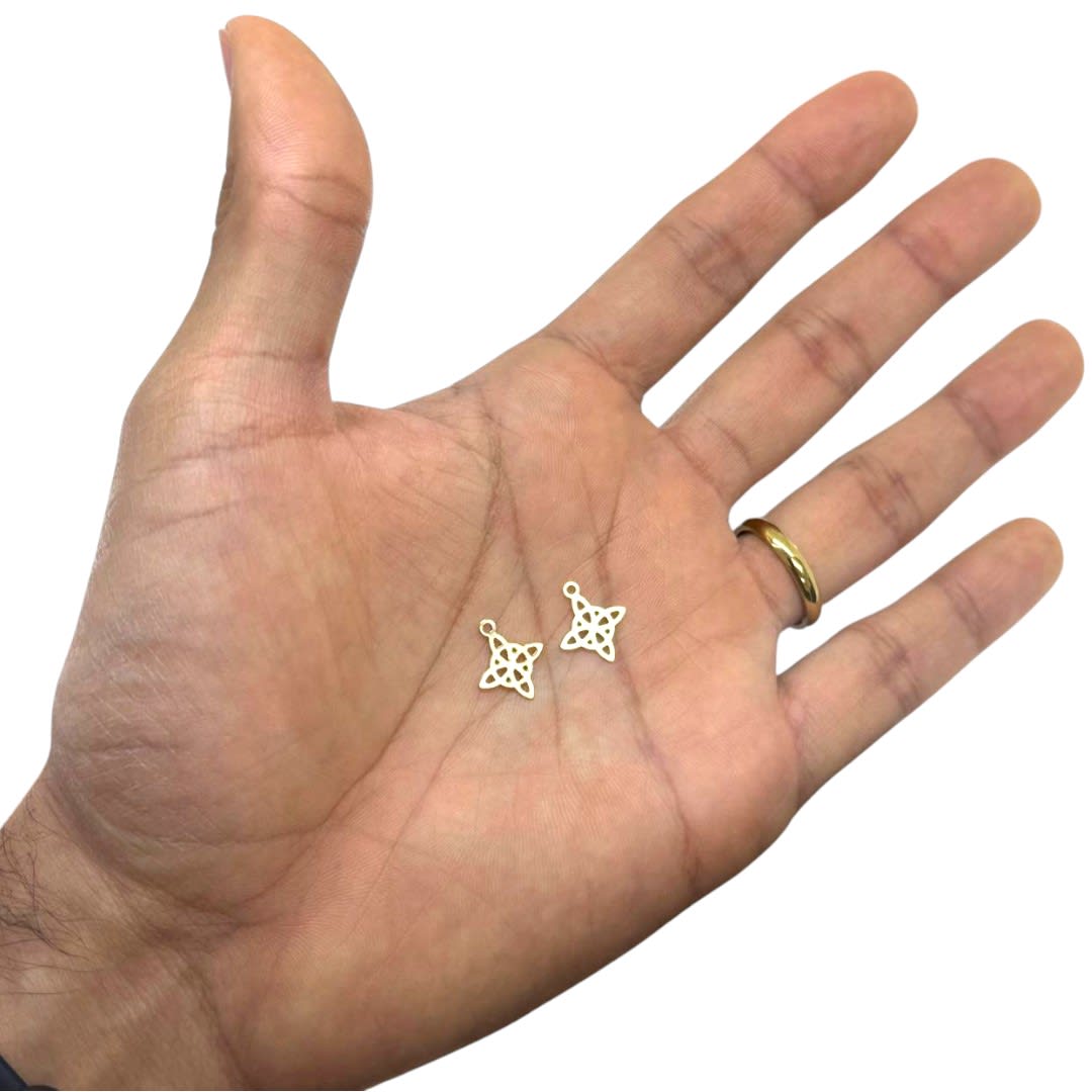 Mini dije nudo de bruja 14 mm gold-filled / unidad2