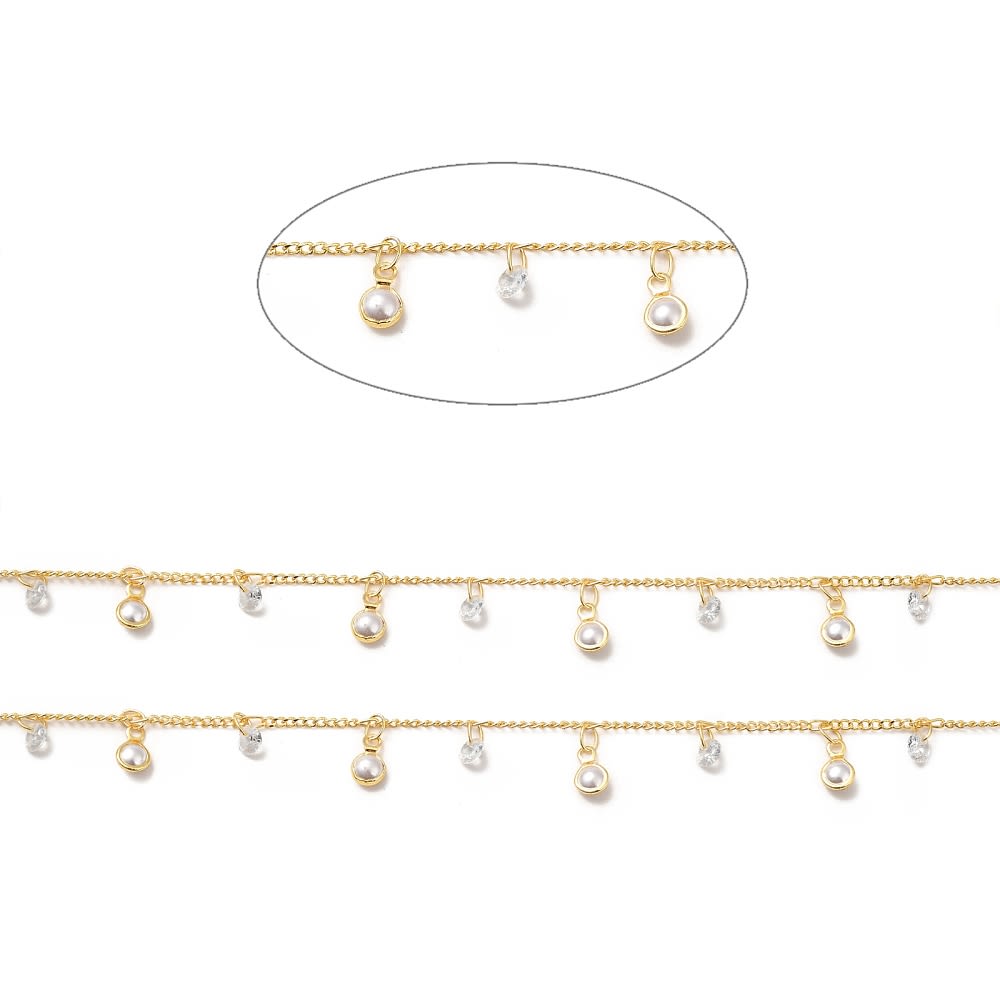Cadena con círculo colgante y perlas sintéticas baño de oro / metro3