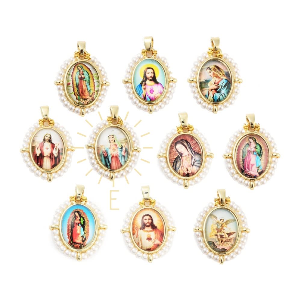 Dije colgante religioso esmaltado con perlas baño de oro / unidad5